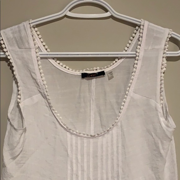 Dex White Boho Lace Tank - Women’s Size Small - Picture 4 of 6